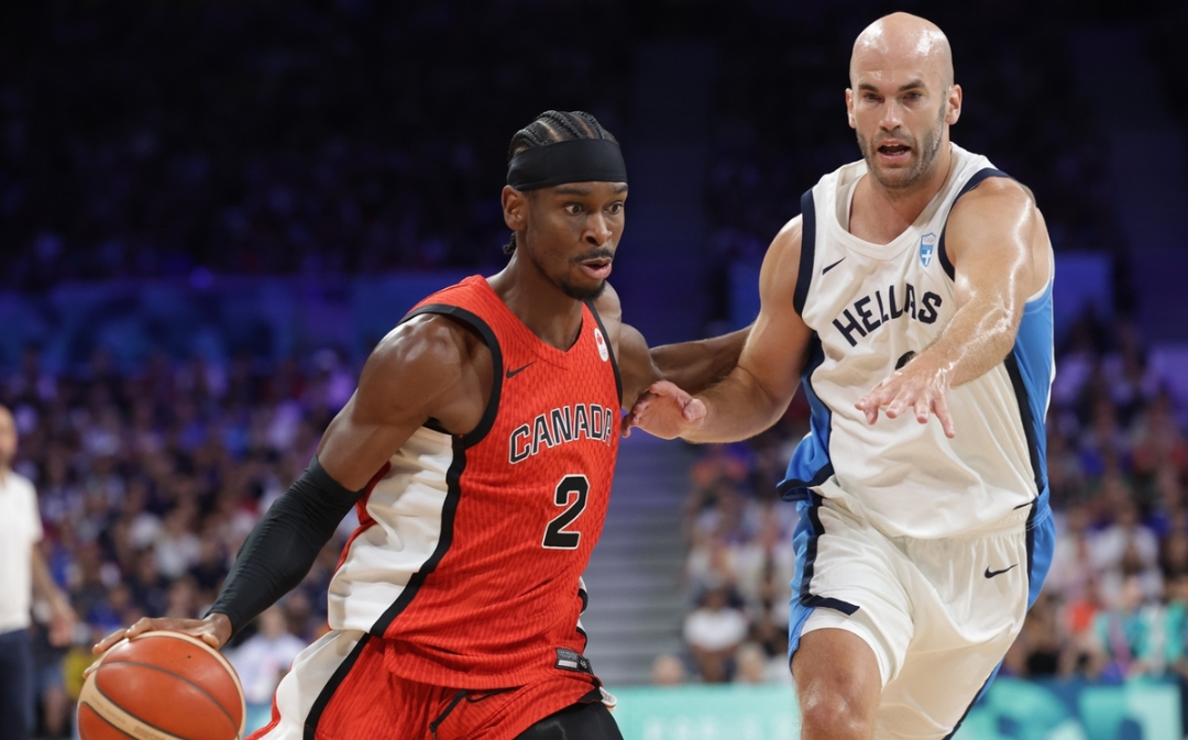 加拿大男篮鏖战公牛，巴恩斯一己之力扛起全队