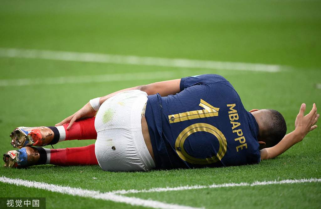 法国逆转加拿大，姆巴佩一己之力扛起全队