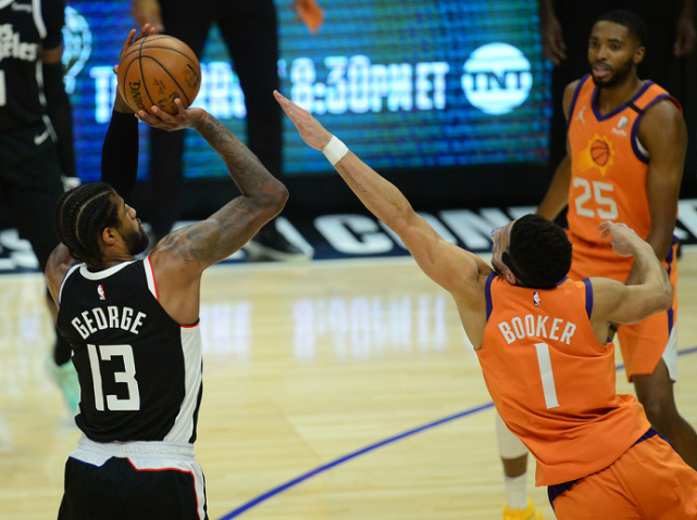 江苏队横扫四川队，乔治关键制胜