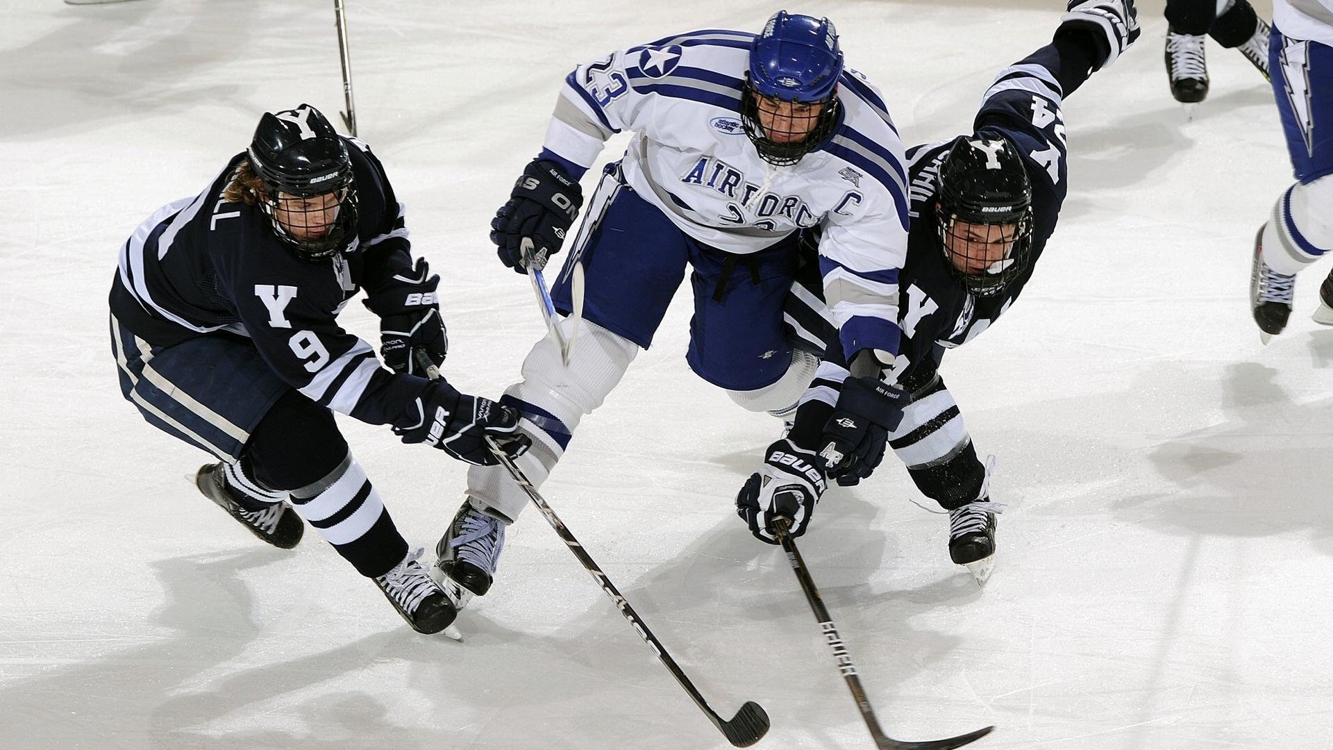 鹈鹕强行终结浙江队，西亚卡姆在年度焦点之战接管比赛