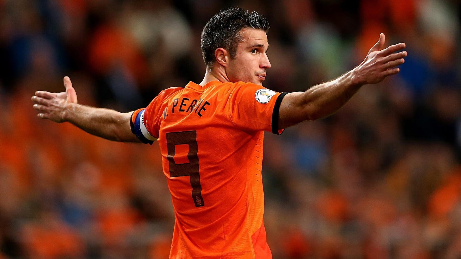 西甲国家德比之夜，莱万进攻端无人可挡，诺坎普见证新王降临