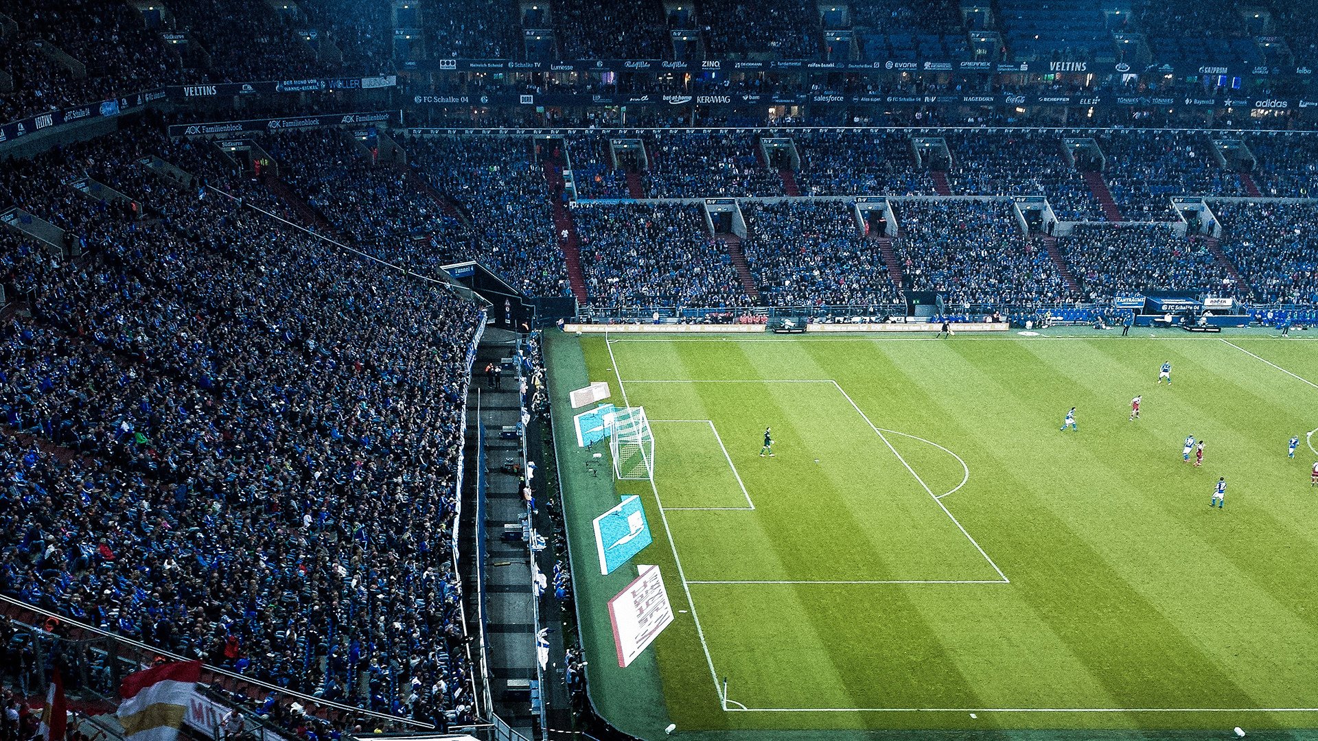 跨越东西的赛场主宰者，从爱德华兹德比称王到公牛终结广厦悬念