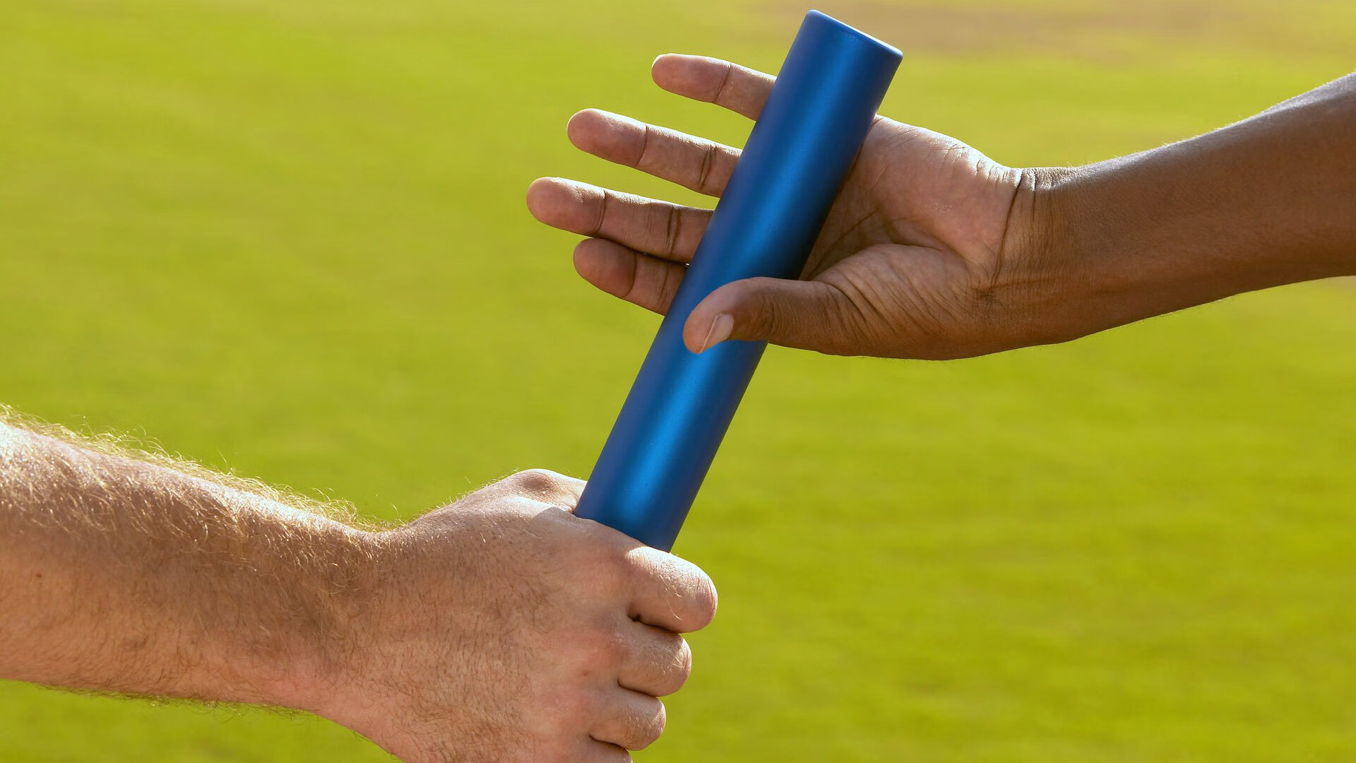 绿茵场上的骑士精神，当欧冠决赛的激情碰撞篮球场的狂胜